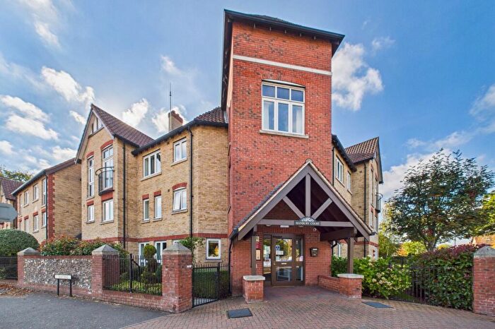 2 Bedroom Flat For Sale In Hanbury Court, Thetford, IP24