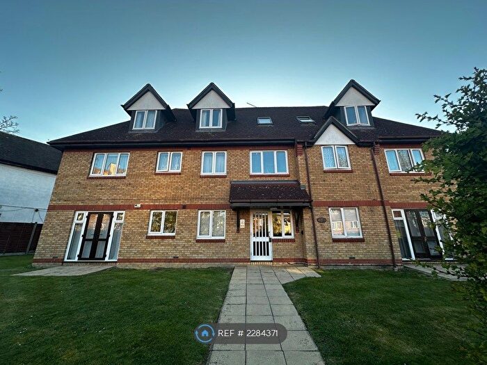 2 Bedroom Flat To Rent In Manor Drive, Wembley Park, HA9