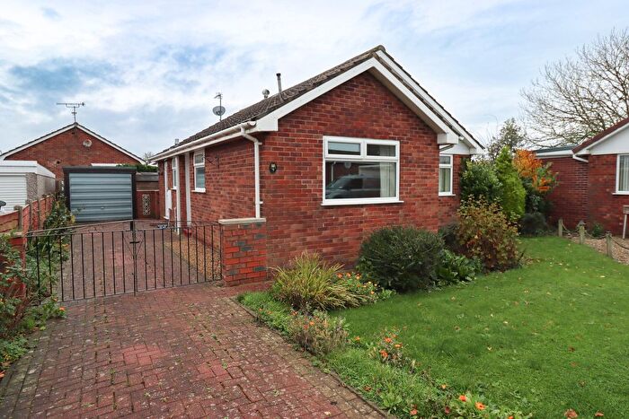 3 Bedroom Detached Bungalow For Sale In Cedar Grove, Filey, YO14