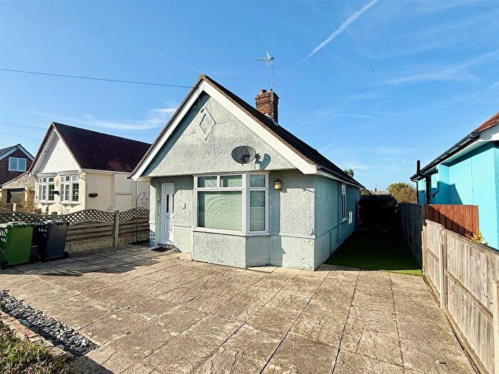 2 Bedroom Detached Bungalow For Sale In Second Avenue, Caister-On-Sea, Great Yarmouth, NR30