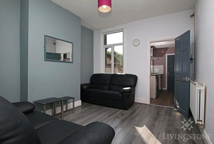 3 Bedroom Terraced House To Rent In Avenue Rd Ext, Clarendon Park, LE2