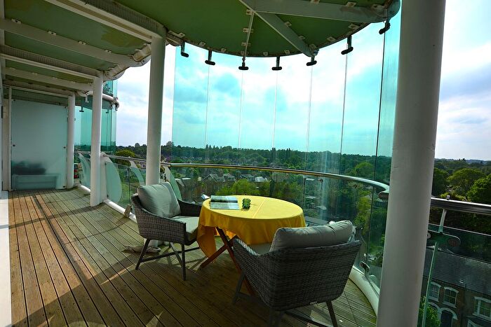 2 Bedroom Flat To Rent In Sydney Road, Enfield, London, EN2