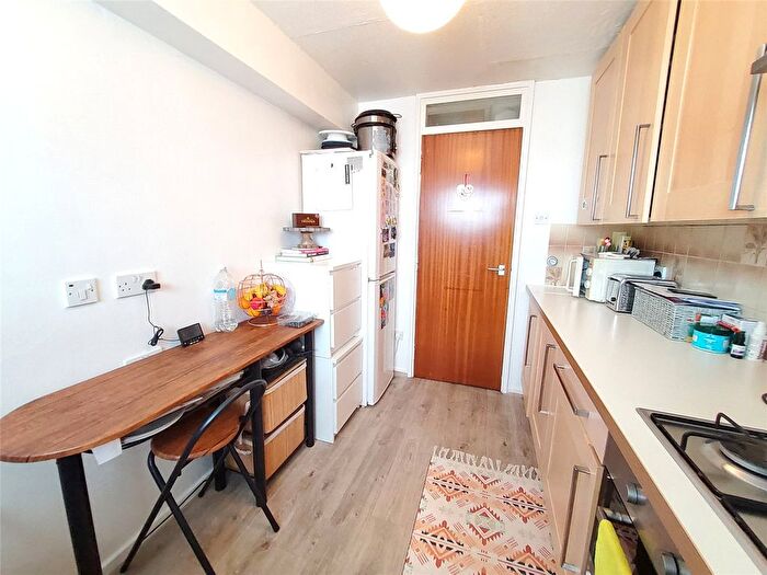 1 Bedroom Flat To Rent In Buckingham Road, Harrow, HA1