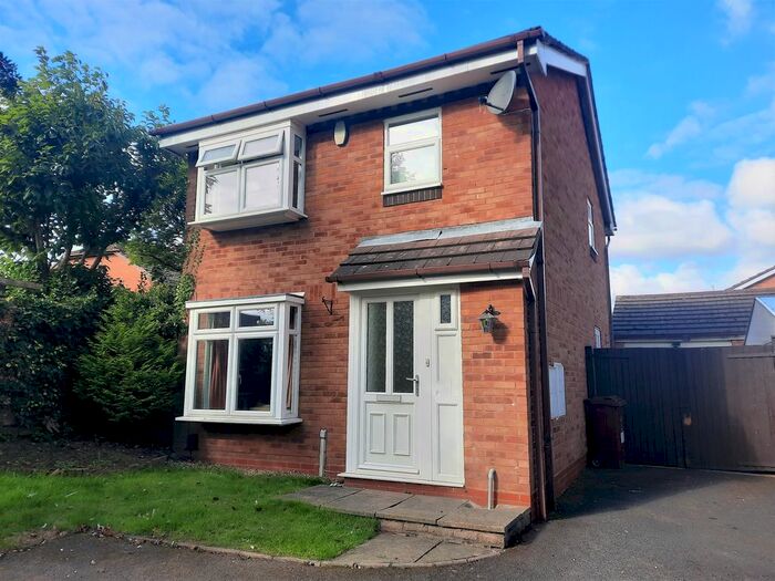 3 Bedroom Property To Rent In Sunbury Avenue, Lichfield, WS14
