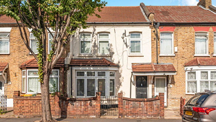 3 Bedroom Terraced House For Sale In Alexandra Road, London, E6