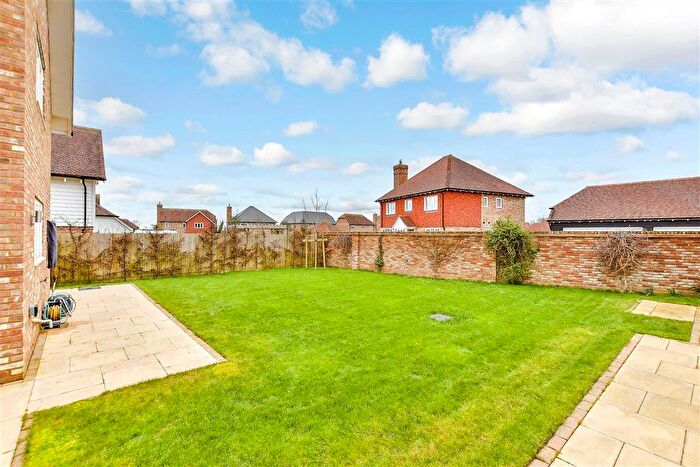 4 Bedroom Detached House For Sale In Bartlets Lane, Chilmington Green, Ashford, Kent, TN23