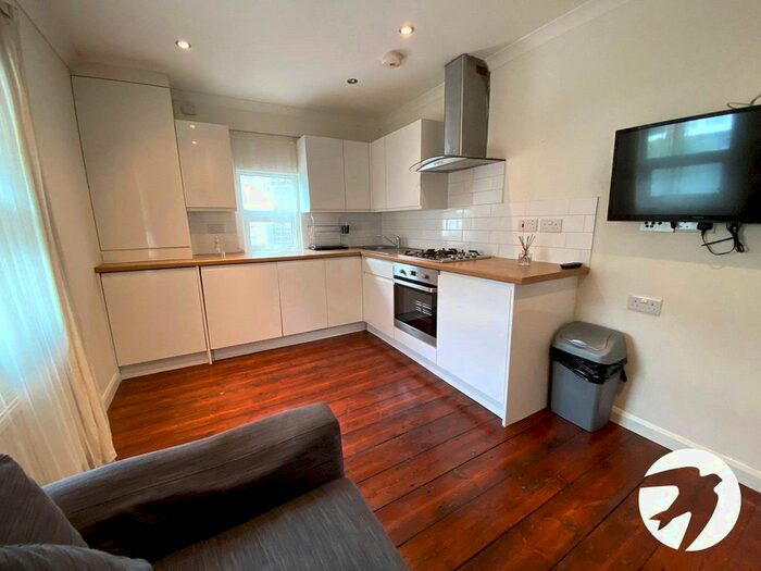 2 Bedroom Flat To Rent In Marischal Road, Lewisham, London SE13