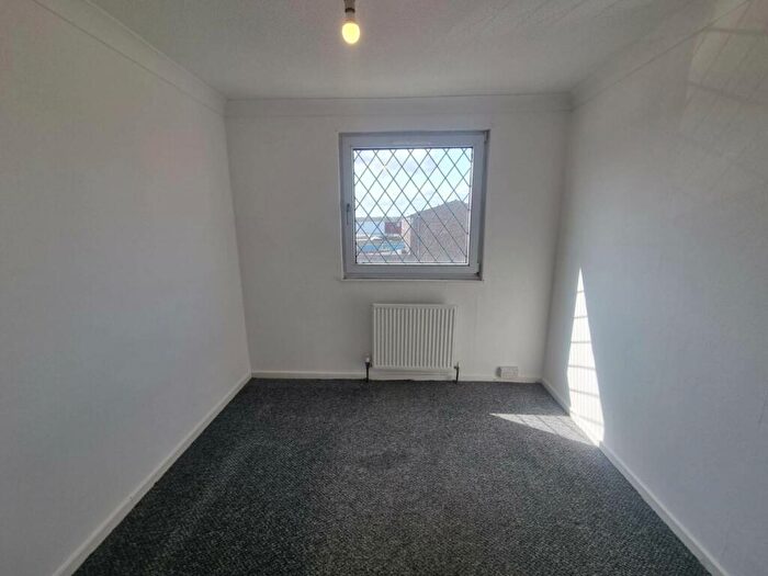 3 Bedroom Terraced House To Rent In £., DN33