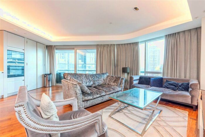 2 Bedroom Flat To Rent In Canaletto Tower, City Road, EC1V