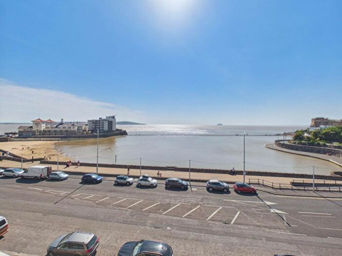 2 Bedroom Apartment For Sale In Knightstone Road, Weston-Super-Mare, BS23