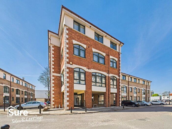 1 Bedroom Apartment To Rent In Kensington House, Corner Hall, Hemel Hempstead, Hertfordshire, HP3