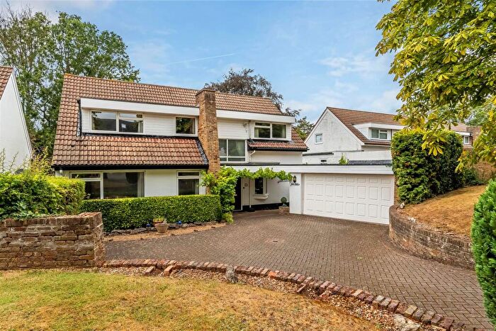 4 Bedroom Detached House For Sale In Warren Avenue, South Cheam, SM2