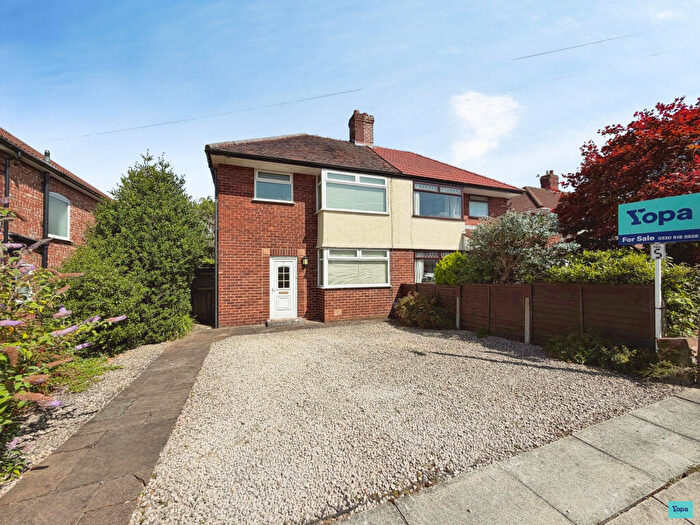 3 Bedroom Semi Detached House For Sale In Layton Close, Liverpool, L25
