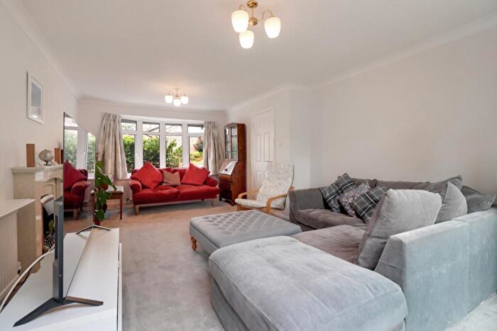 4 Bedroom Detached House For Sale In Valley Way, Exmouth, EX8