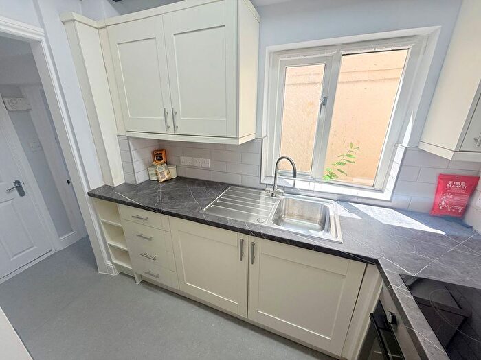 Studio To Rent In High Street, Wellington, TA21