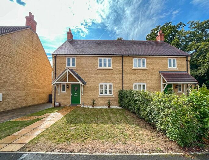 3 Bedroom Semi-Detached House To Rent In Marriott Close, Wootton, Woodstock, Oxfordshire, OX20