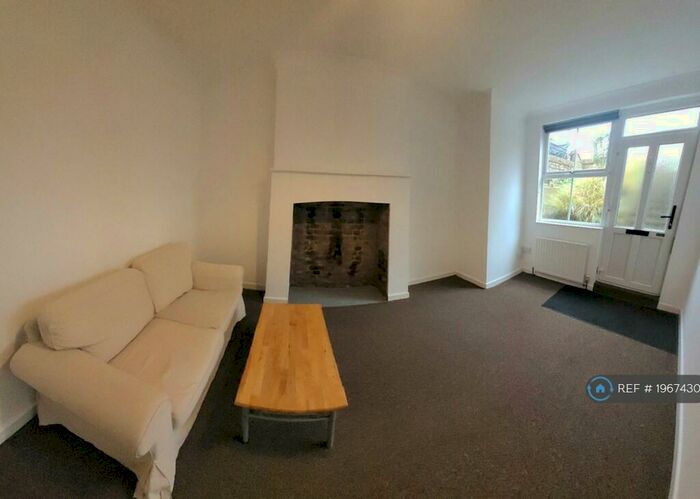 1 Bedroom Maisonette To Rent In Barry Road, London, SE22