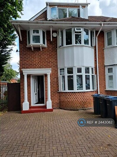 4 Bedroom Semi-Detached House To Rent In Pendragon Road, Birmingham, B42