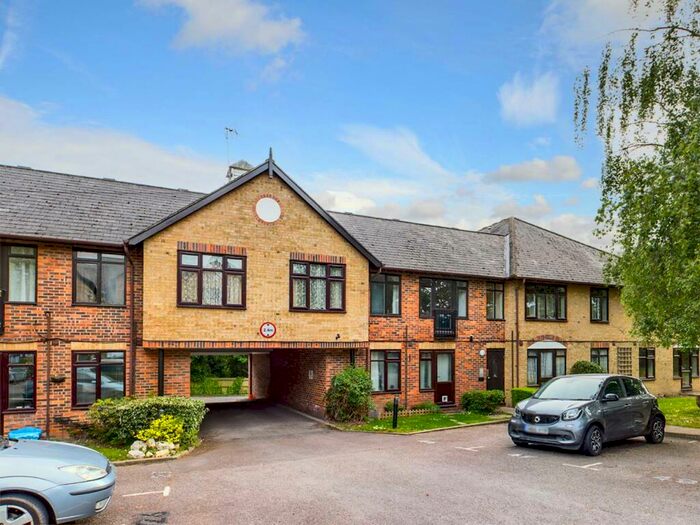 1 Bedroom Flat To Rent In Parkside Lodge, Erith Road, Belvedere, DA17