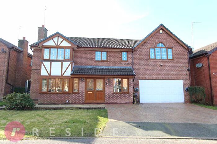 6 Bedroom Detached House For Sale In Chevron Close, Marland, Rochdale, OL11