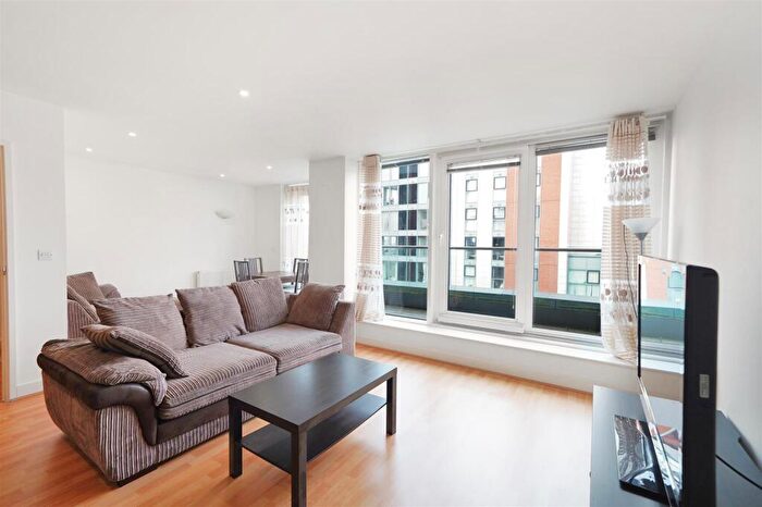 2 Bedroom Duplex To Rent In Adriatic Apartments, Royal Victoria Dock, E16