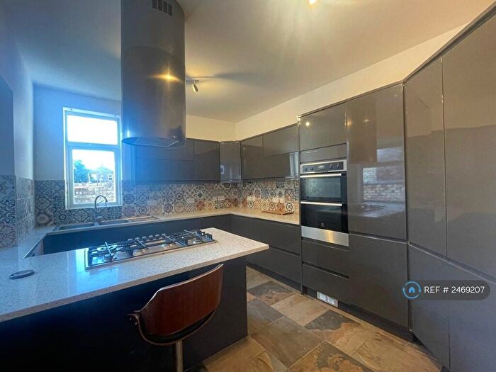 3 Bedroom Semi-Detached House To Rent In Penelope Road, Salford, M6