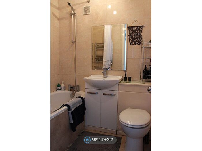 1 Bedroom Flat To Rent In Cumberland Court, Croydon, CR0