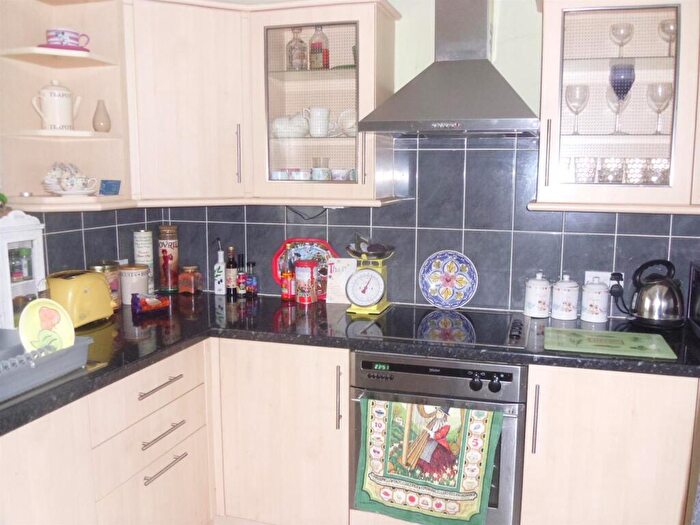 Flat To Rent In Archer Road, Stevenage, SG1