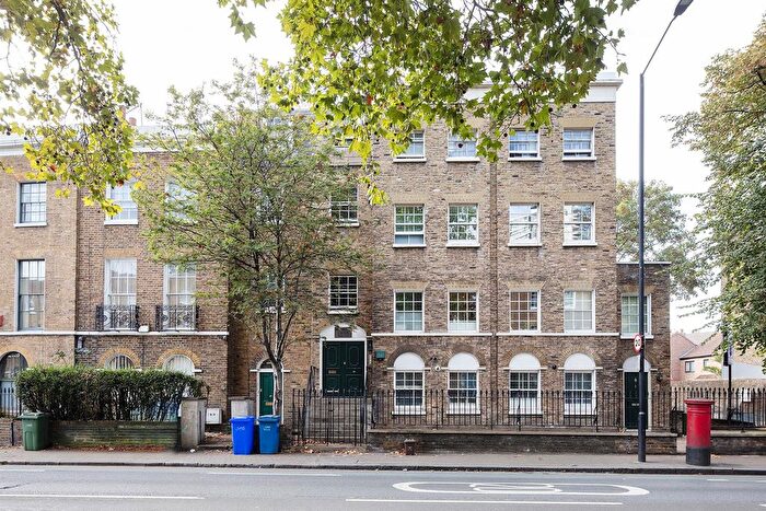 2 Bedroom Flat For Sale In Camberwell New Road, Camberwell, SE5
