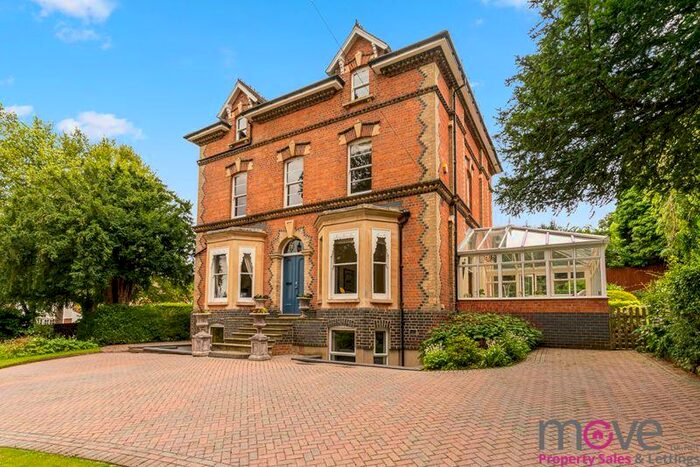 6 Bedroom Detached House To Rent In Battledown View, Battledown, GL52