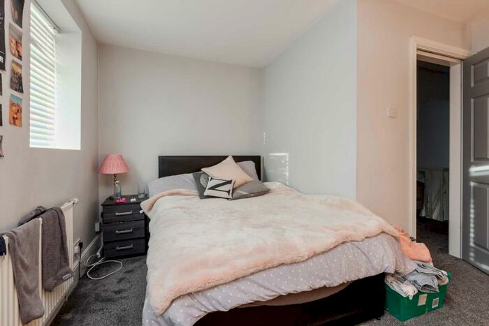 4 Bedroom Semi-Detached House To Rent In Gainsborough Road, Liverpool, L15