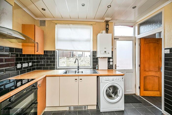 3 Bedroom End Of Terrace House For Sale In Munster Road, Liverpool, Merseyside, L13