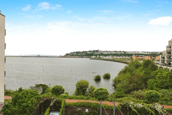 2 Bedroom Apartment For Sale In Ferry Court, Cardiff, CF11