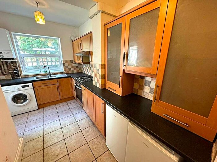 2 Bedroom Flat To Rent In Hotwell Road, Hotwells, Bristol, BS8