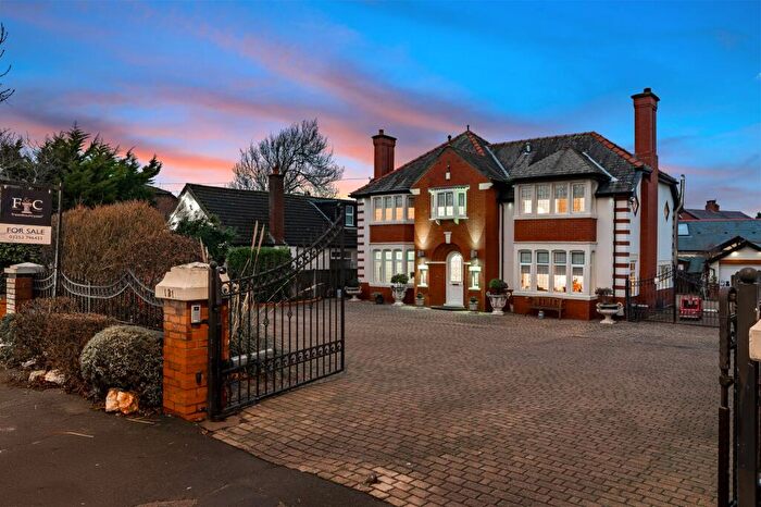 5 Bedroom Detached House For Sale In Preston New Road, Blackpool, FY3