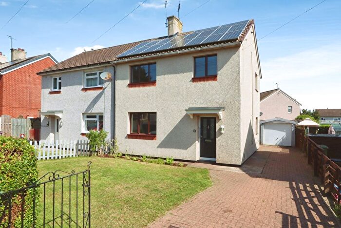 3 Bedroom Semi-detached House For Sale In Carrwood Road, Sheffield, South Yorkshire, S21