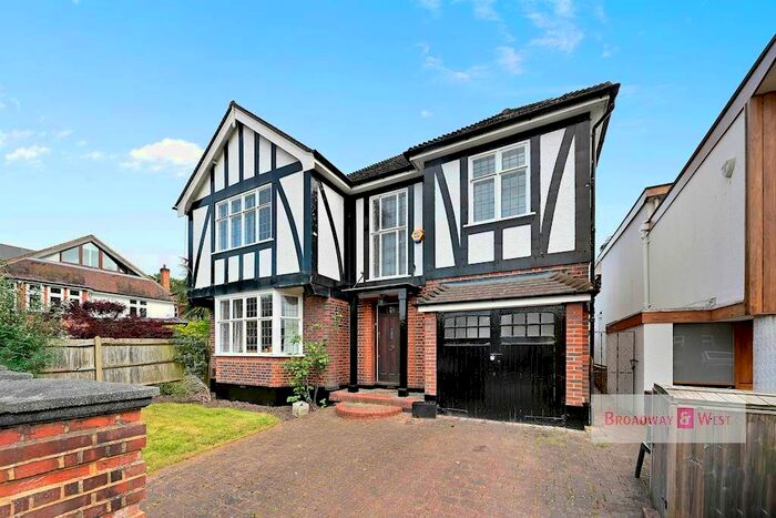 5 Bedroom Detached House To Rent In Queens Crescent, Richmond, Surrey, TW10