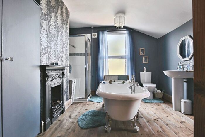 3 Bedroom Terraced House For Sale In Jalland Street, Hull, HU8