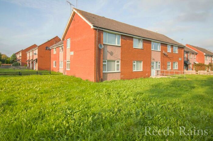 3 Bedroom Apartment For Sale In Warkworth Court, Ellesmere Port, Cheshire, CH65