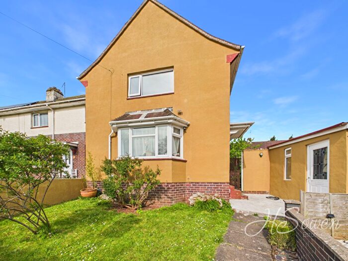 3 Bedroom End Of Terrace House For Sale In West Pafford Avenue, Torquay, TQ2