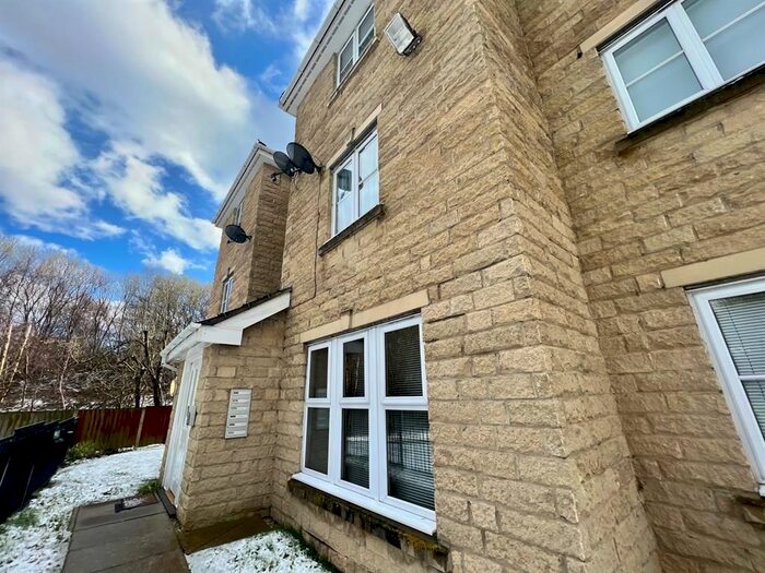 2 Bedroom Flat For Sale In Longley Ings, Oxspring, Sheffield, S36