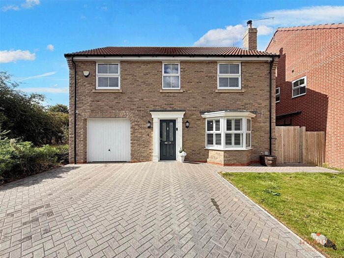 4 Bedroom Detached House For Sale In Woodlands Grove, Skirlaugh, HU11