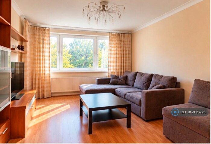 1 Bedroom Flat To Rent In Skinner Street, London, EC1R
