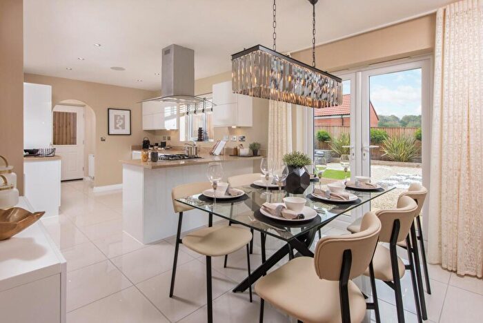 4 Bedroom Detached House For Sale In Station Road, Carlton, Selby, North Yorkshire, DN14