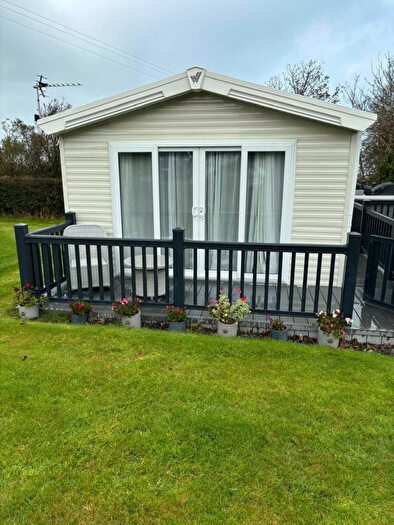 2 Bedroom Lodge For Sale In Willerby Avonmore, New Quay, SA45