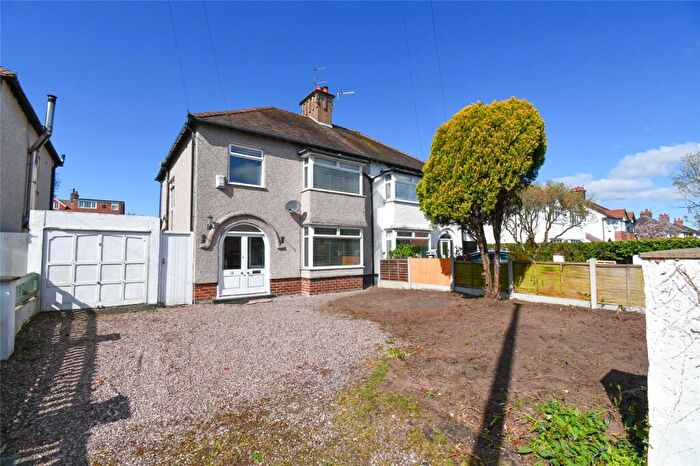 3 Bedroom Semi Detached House For Sale In Boundary Lane, Heswall, Wirral, CH60