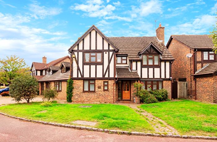 5 Bedroom Detached House To Rent In Hilmanton, Reading, RG6