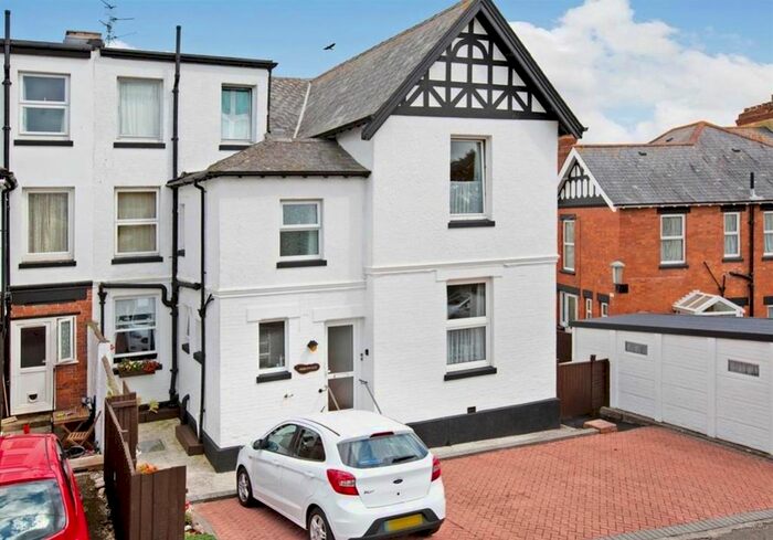 2 Bedroom Flat To Rent In Winterbourne Road, Teignmouth, Devon, TQ14