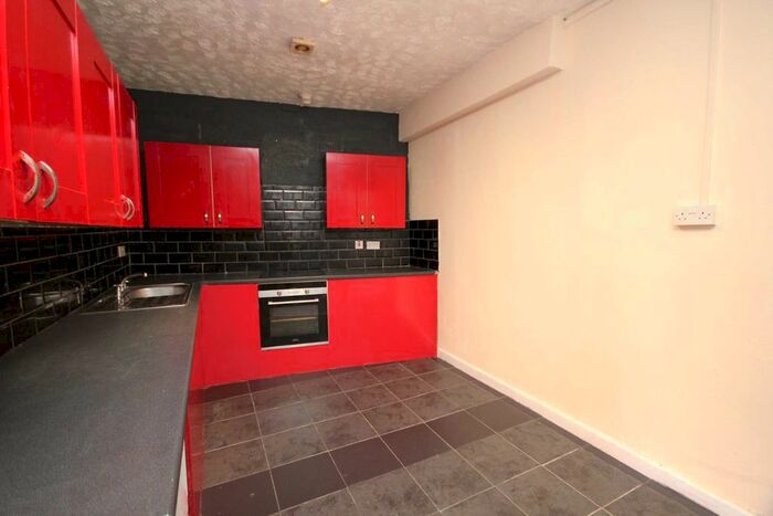 1 Bedroom Flat To Rent In Manchester Road, Mossley, OL5