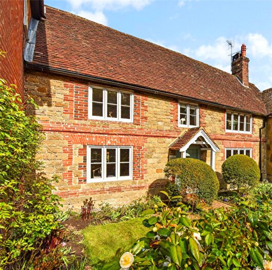 6 Bedroom House For Sale In Lodsworth, Petworth, West Sussex, GU28